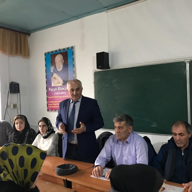 Лекторская группа администрации Хасавюртовского района провела очередной выездной цикл лекций о вреде пагубных привычек.